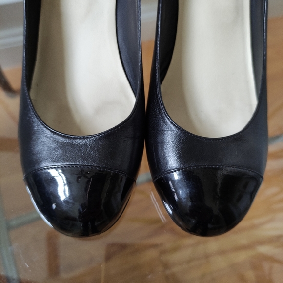 Chanel Interlocking CC Logo Patent Leather Cap Toe Wedge Pumps 38 black - Picture 8 of 16